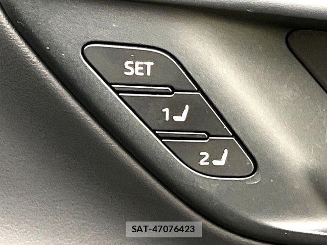 Toyota Crown Crossover 2023-04 7216520-6