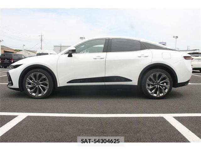 Toyota Crown Crossover 2023-02 7216509-13