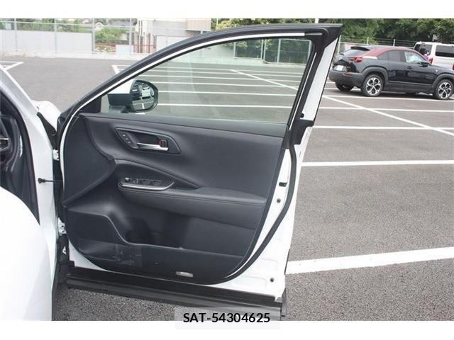 Toyota Crown Crossover 2023-02 7216509-29