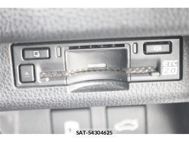 Toyota Crown Crossover 2023-02 7216509-4