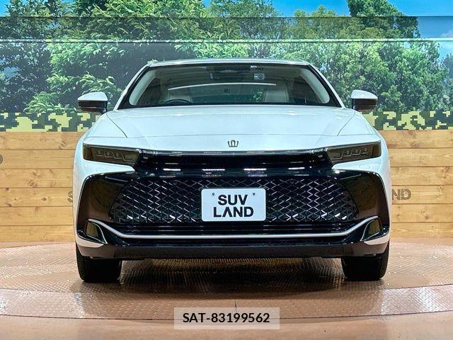 Toyota Crown Crossover 2022-10 7216496-14