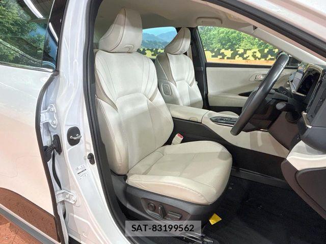 Toyota Crown Crossover 2022-10 7216496-8