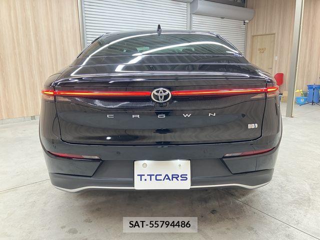 Toyota Crown Crossover 2023-07 7216529-23