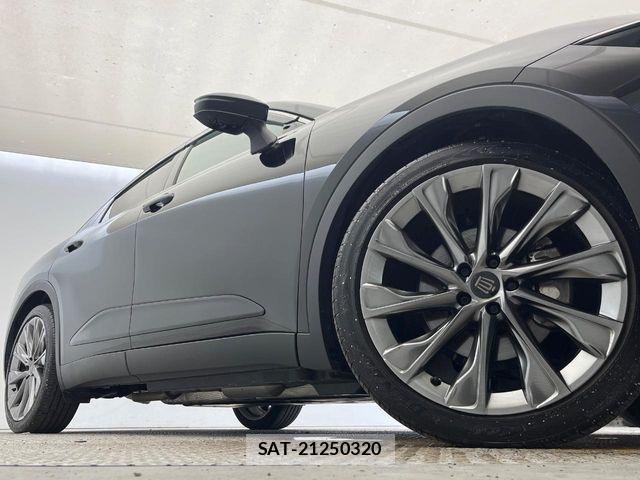 Toyota Crown Crossover 2023-10 7216525-13