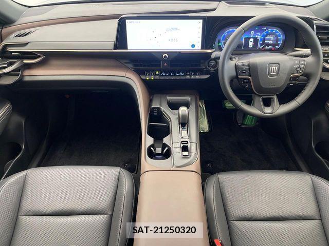 Toyota Crown Crossover 2023-10 7216525-1