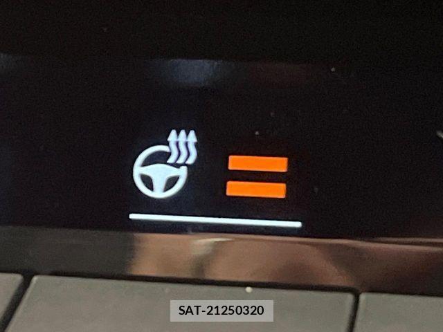 Toyota Crown Crossover 2023-10 7216525-7