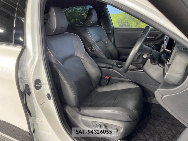 Toyota Crown Crossover 2023-06 7216512-7