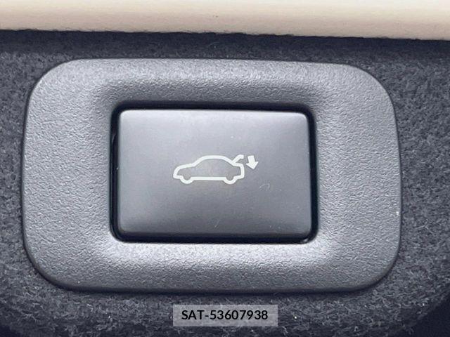 Toyota Crown Crossover 2023-08 7216524-7