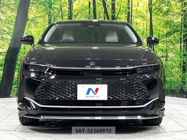 Toyota Crown Crossover 2023-06 7216510-14