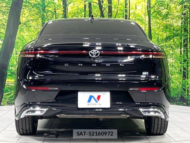 Toyota Crown Crossover 2023-06 7216510-15