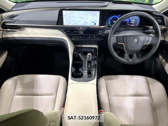 Toyota Crown Crossover 2023-06 7216510-2