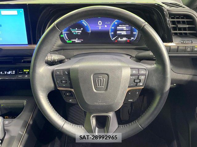 Toyota Crown Crossover 2023-06 7216519-10