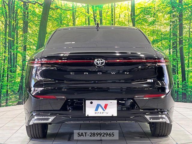Toyota Crown Crossover 2023-06 7216519-14