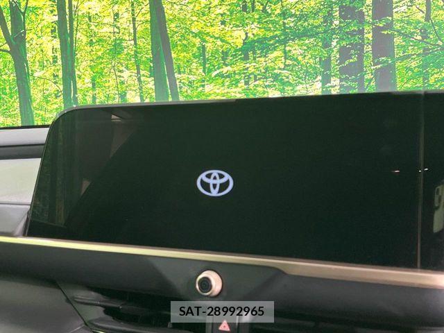 Toyota Crown Crossover 2023-06 7216519-3