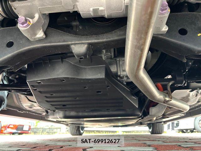 Toyota Crown Crossover 2023-09 7216521-18