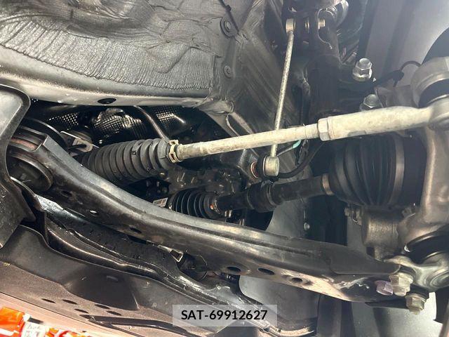 Toyota Crown Crossover 2023-09 7216521-19