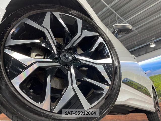 Toyota Crown Crossover 2023-07 7216522-11