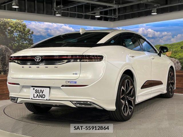 Toyota Crown Crossover 2023-07 7216522-15