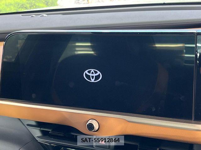 Toyota Crown Crossover 2023-07 7216522-4