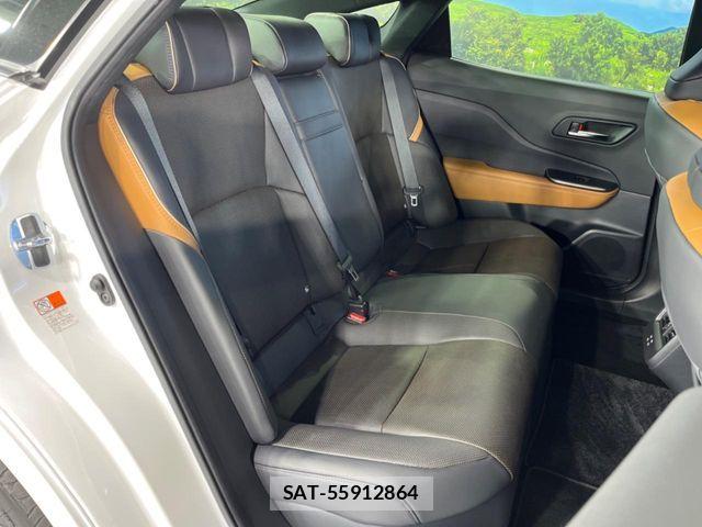 Toyota Crown Crossover 2023-07 7216522-8