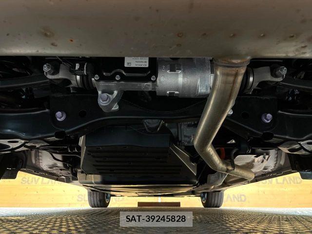 Toyota Crown Crossover 2023-06 7216511-18