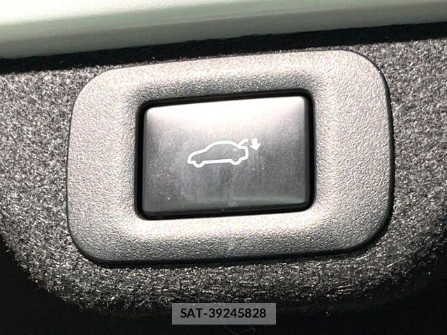 Toyota Crown Crossover 2023-06 7216511-8