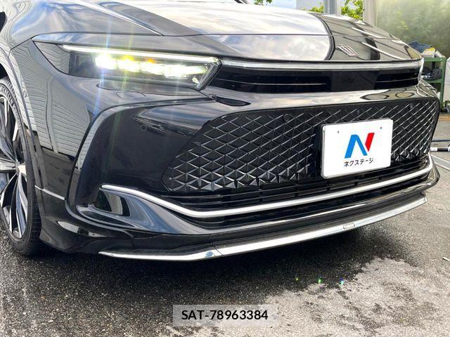 Toyota Crown Crossover 2022-12 7216500-2