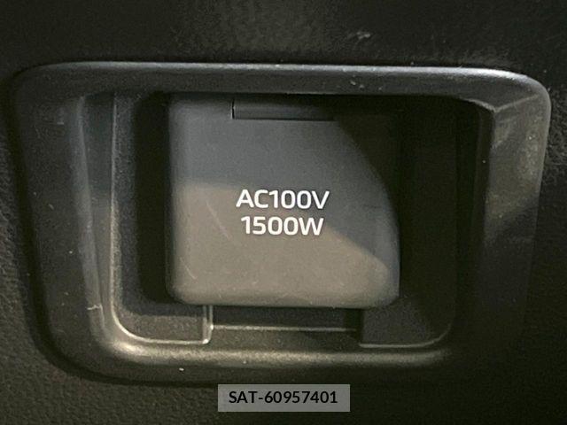 Toyota Crown Crossover 2023-06 7250256-6