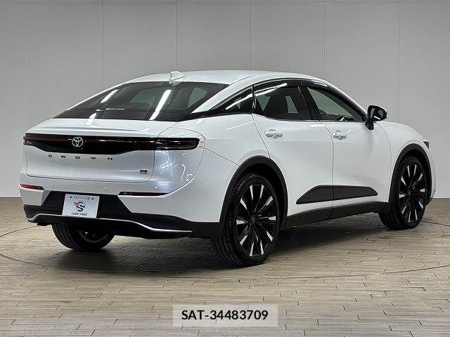Toyota Crown Crossover 2022-12 7250242-15