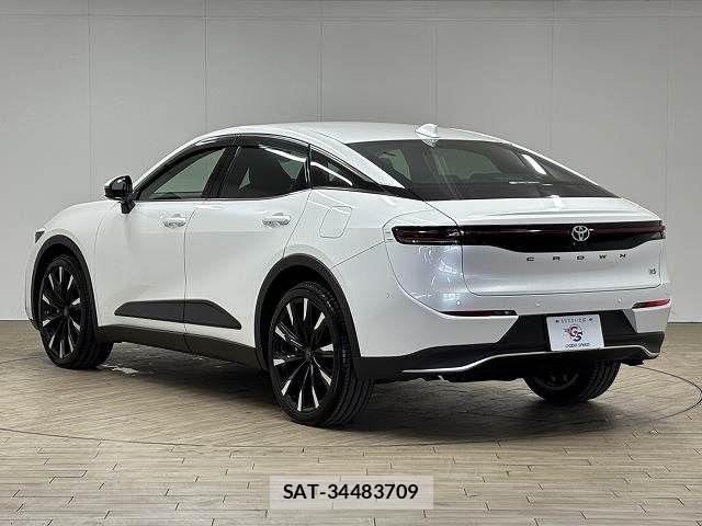 Toyota Crown Crossover 2022-12 7250242-16