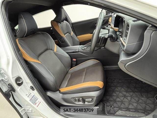 Toyota Crown Crossover 2022-12 7250242-4