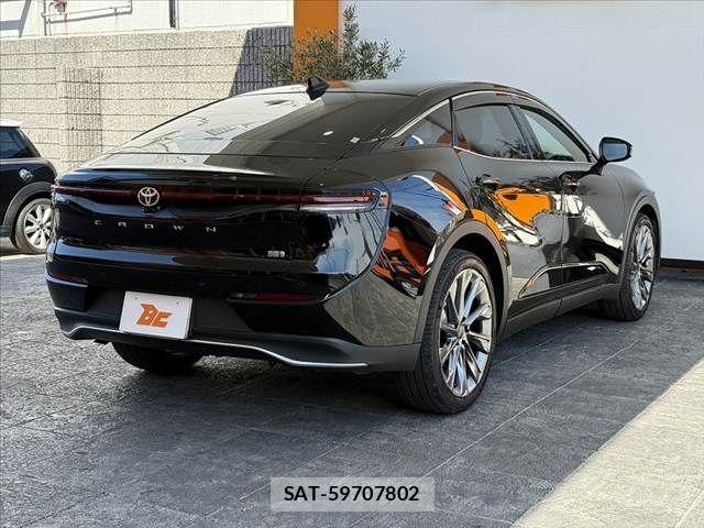 Toyota Crown Crossover 2023-06 7250253-13