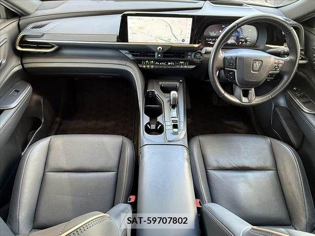 Toyota Crown Crossover 2023-06 7250253-1
