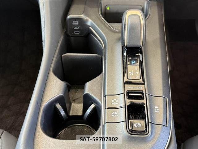 Toyota Crown Crossover 2023-06 7250253-22