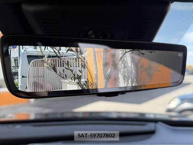 Toyota Crown Crossover 2023-06 7250253-4