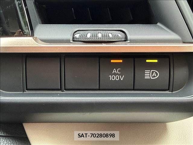 Toyota Crown Crossover 2023-04 7250252-16