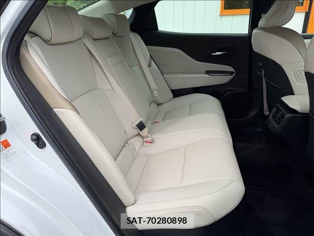 Toyota Crown Crossover 2023-04 7250252-25