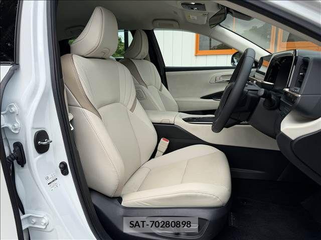 Toyota Crown Crossover 2023-04 7250252-8