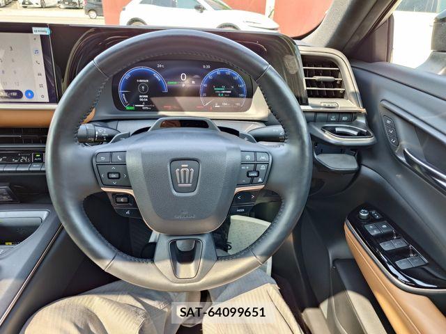 Toyota Crown Crossover 2022-10 7250249-13