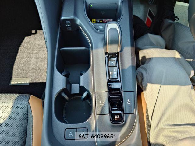 Toyota Crown Crossover 2022-10 7250249-19