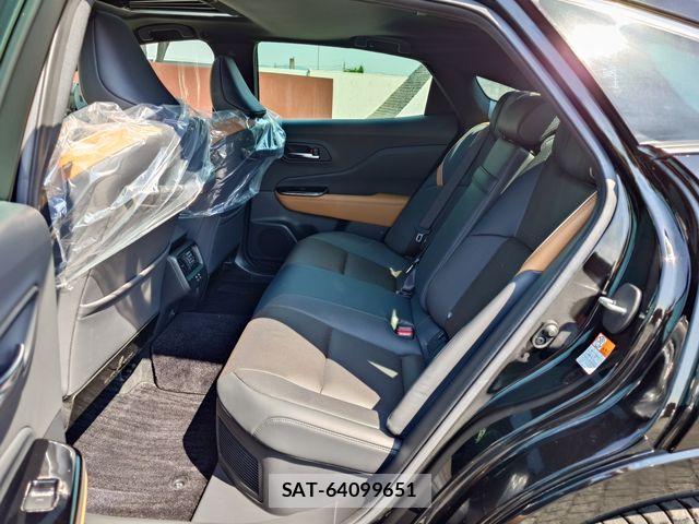 Toyota Crown Crossover 2022-10 7250249-25