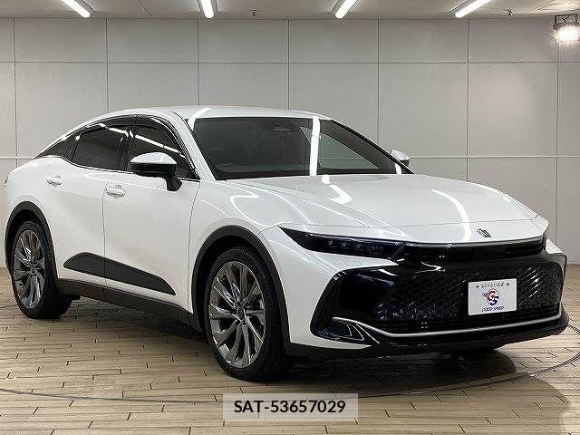 Toyota Crown Crossover 2023-04 7250247-14