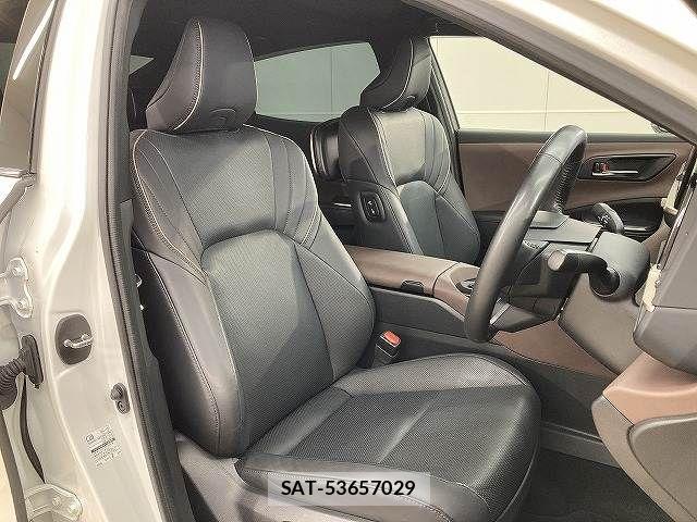 Toyota Crown Crossover 2023-04 7250247-4