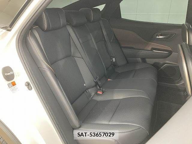 Toyota Crown Crossover 2023-04 7250247-5