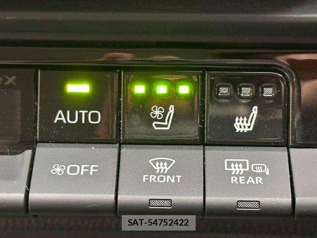 Toyota Crown Crossover 2023-07 7250254-9