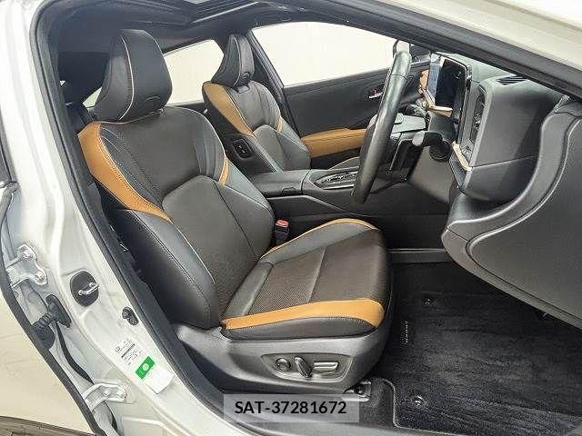 Toyota Crown Crossover 2022-12 7250244-4