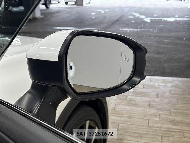 Toyota Crown Crossover 2022-12 7250244-7