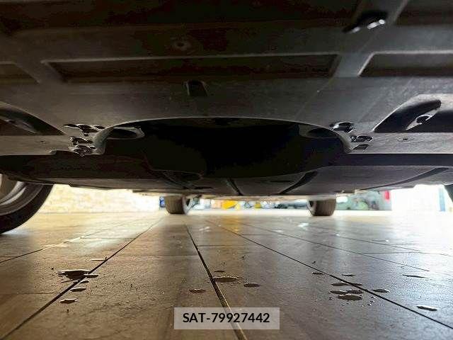 Toyota Crown Crossover 2023-03 7250251-12