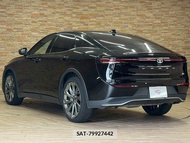 Toyota Crown Crossover 2023-03 7250251-16