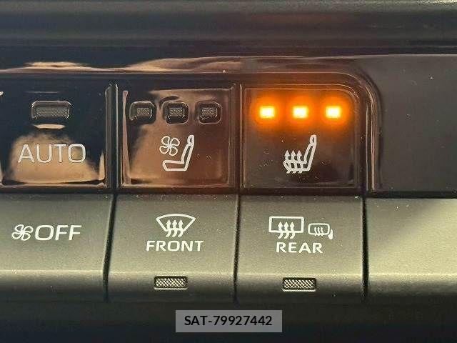 Toyota Crown Crossover 2023-03 7250251-8